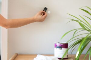 How to Touch Up Paint Without Showing Marks